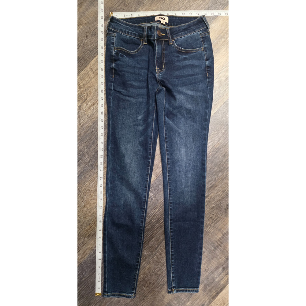 SO Low Rise Bootcut Womens Size 3 26 Medium Wash Stretch Denim Jeans